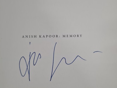 Kunstboeken - Anis Kapoor Memory gesigneerd