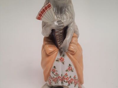 A Unterweissbach porcelain figurine 