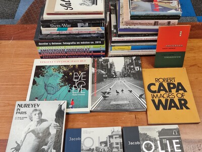 Fotografie - Lot met 42 boeken en publicaties