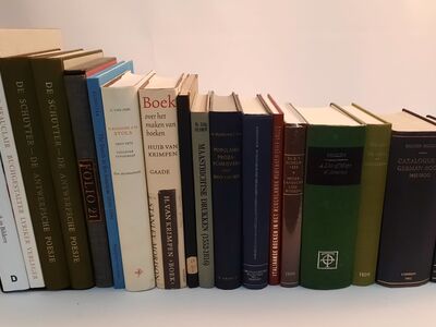 Bookscience: Lot with 21 books.