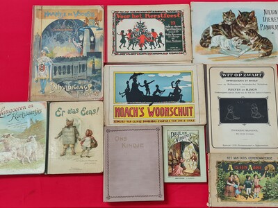 Kinderboeken: Lot met 9 antieke kinderprentenboeken