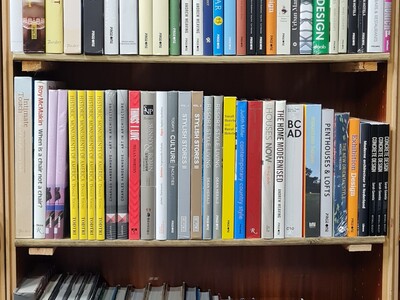 Boeken/ Architectuur:  Lot met 130 boeken
