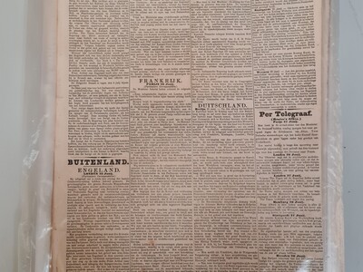 Kranten - Rotterdamsche Courant 49 exemplaren uit 1864.